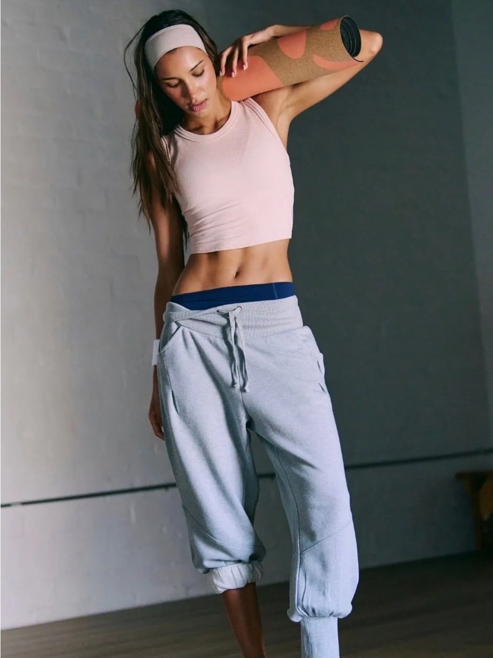 Free People Gray Jogger Sweatpants NWT size medium - Picture 3 of 9